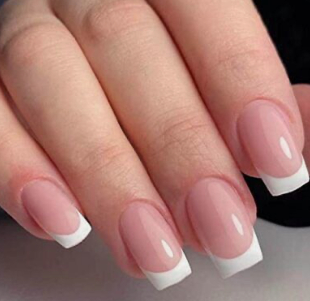 University nails spa . logo